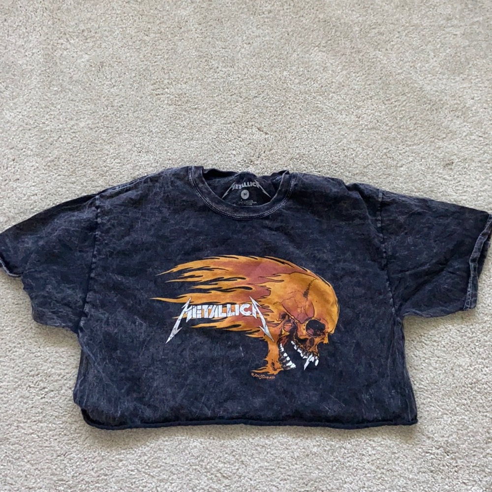 Urban Outfitters cropped tee